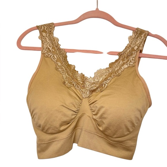 Rhonda Shear Seamless Pull Over Bra With Lace - Picture 4 of 6